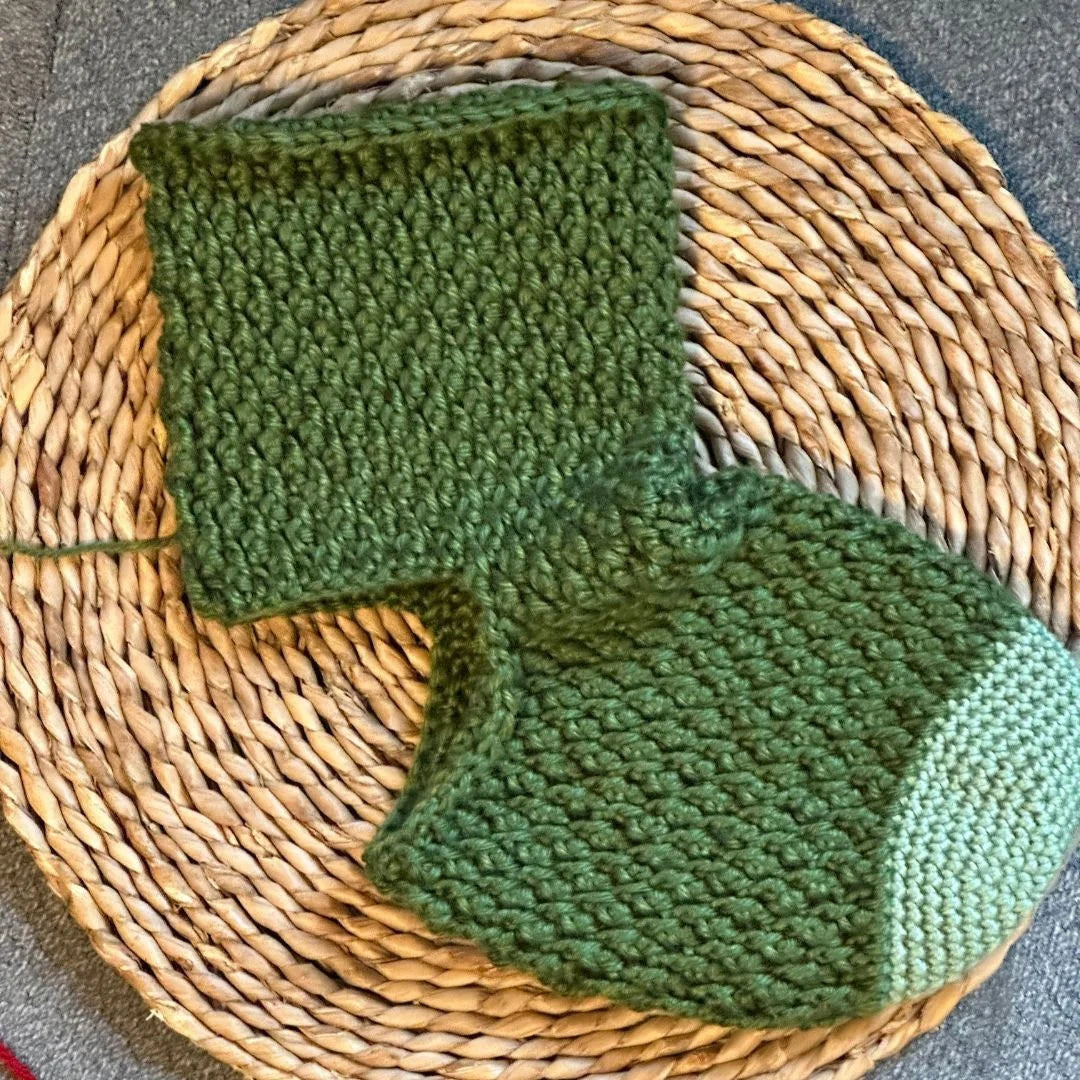 Christmas Stocking Crochet Pattern | Alpine Stitch | Quick Christmas Gift