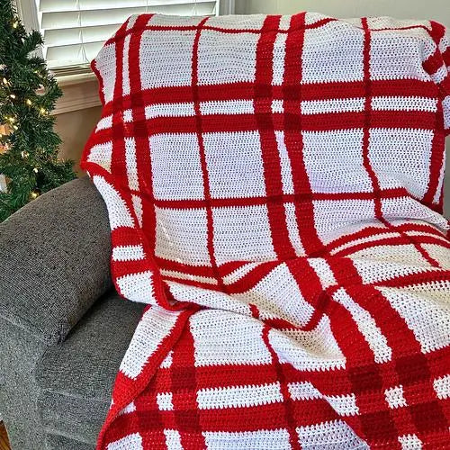 Christmas Plaid Throw Crochet Pattern PDF - Chart & Written Pattern, Tapestry Crochet, Aran Yarn, Festive Blanket, Home Decor