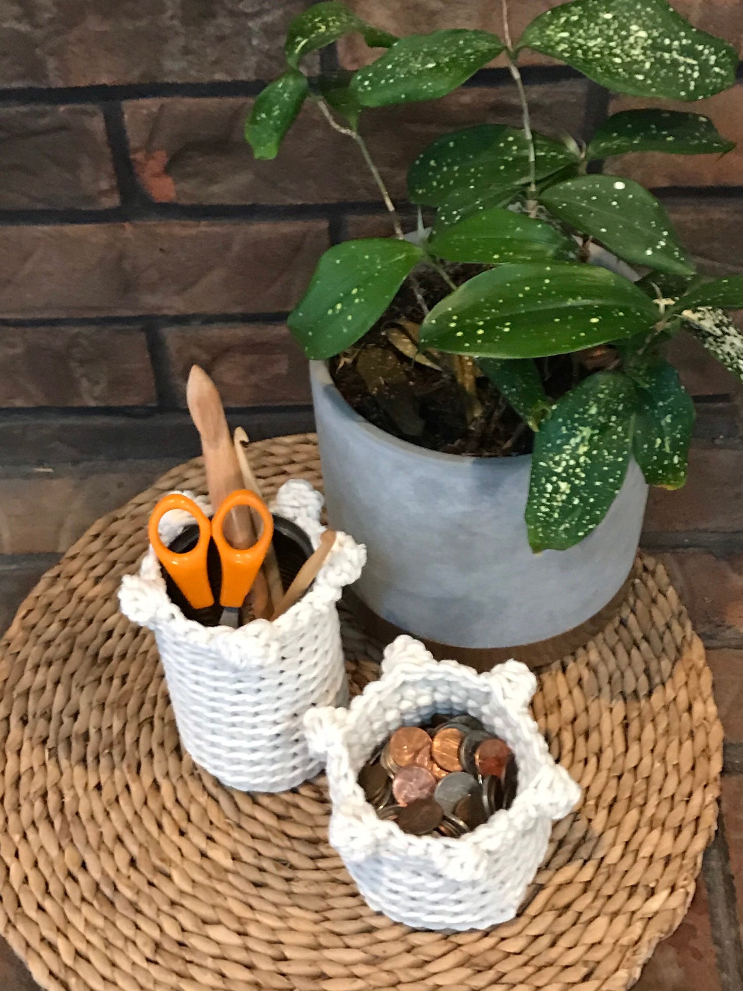 Crochet Pattern: Simple Bobble Crochet Basket - Coin / Catch-all Basket & Crochet Hook Basket