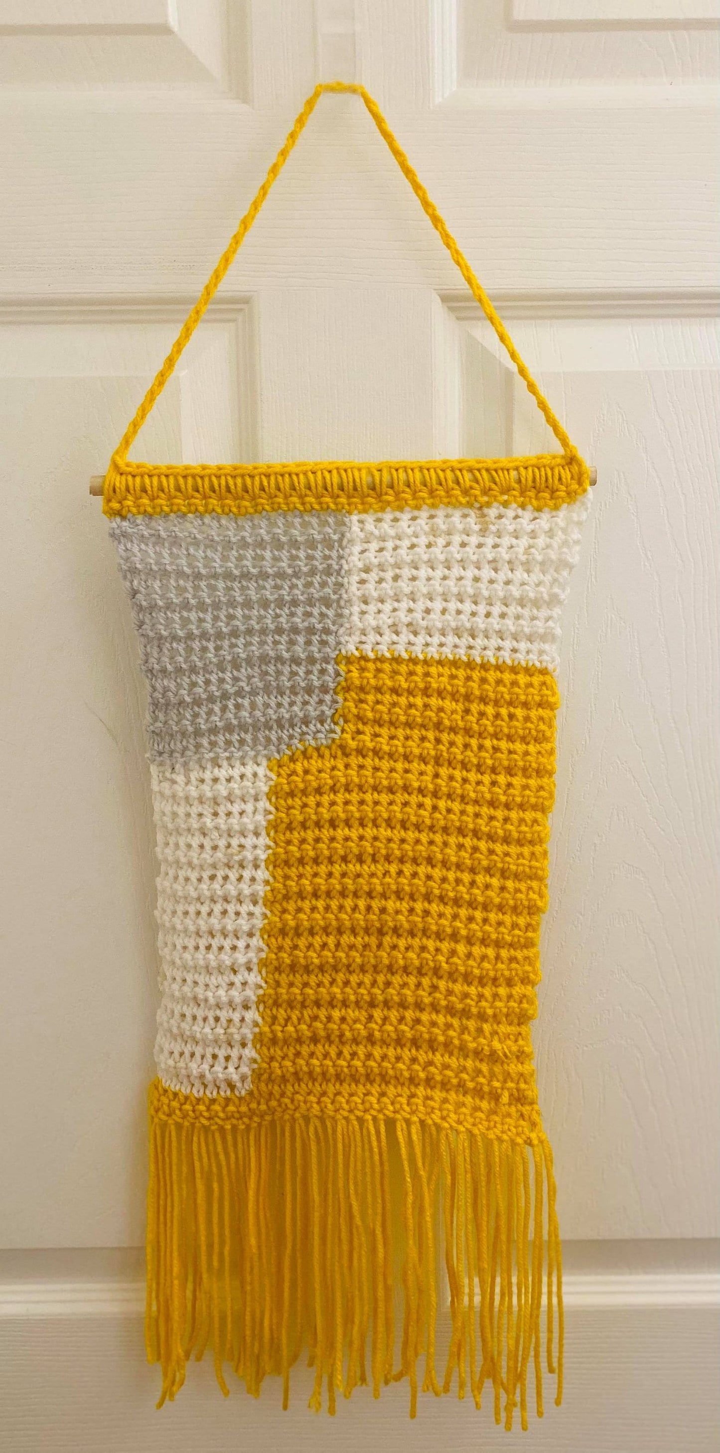 Crochet Pattern: Harlow Wall Hanging | Geometric Color Work Tapestry Tutorital