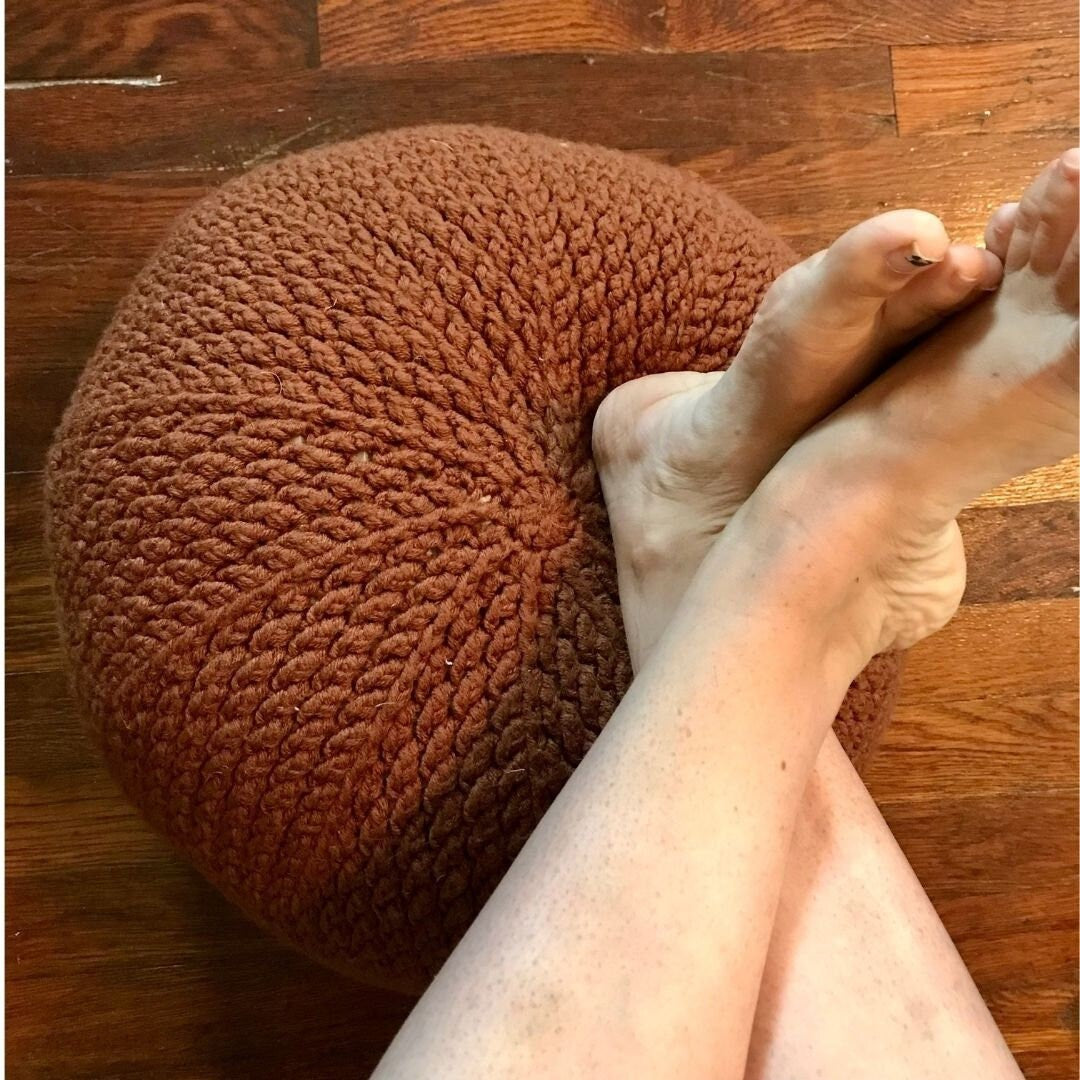 Alpine stitch Pouf Crochet PATTERN. Floor Pillow Ottoman Poof. Easy crochet pattern for beginner crocheters. PDF digital download only