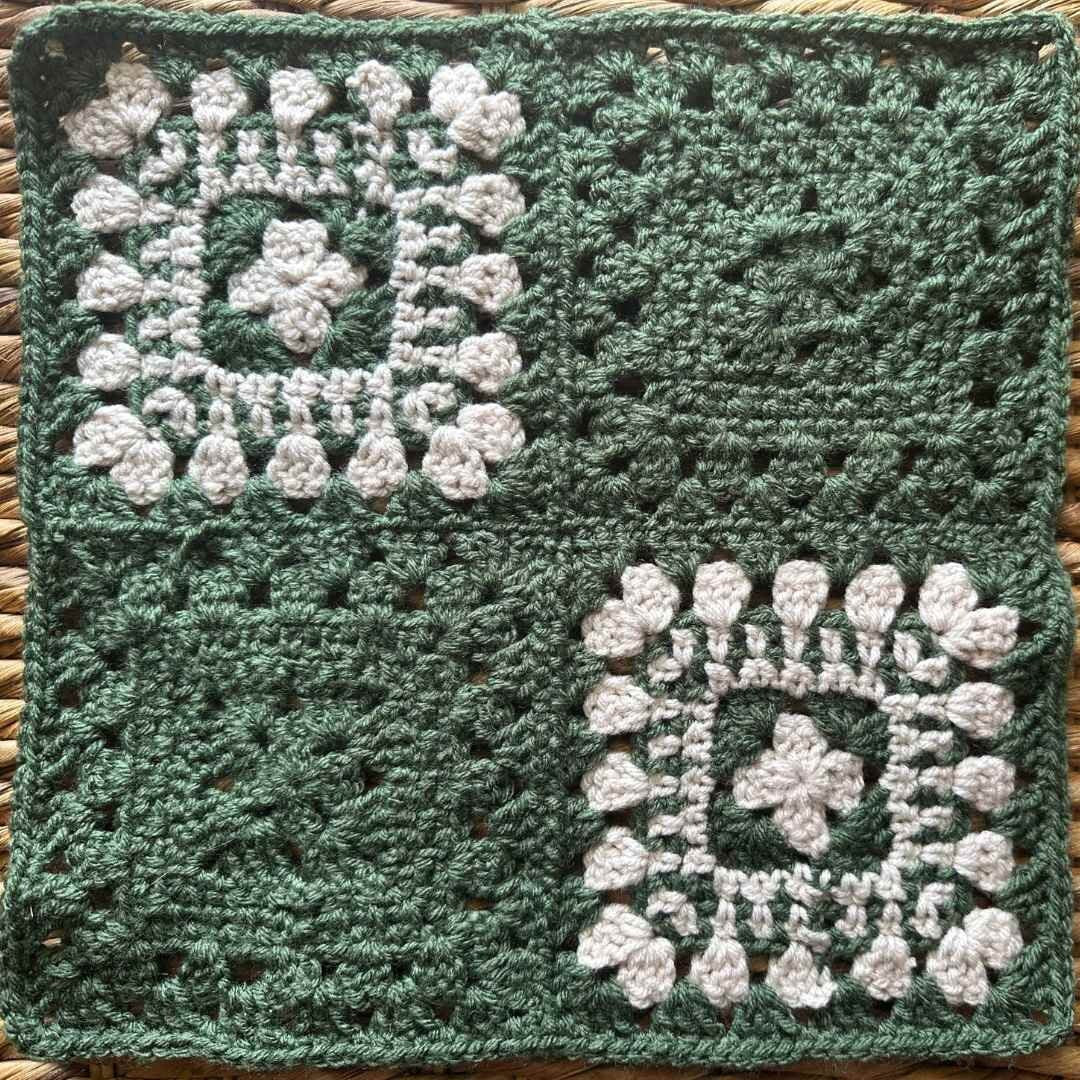 Elegant Granny Square Crochet Pattern PDF - Intermediate Aran Yarn