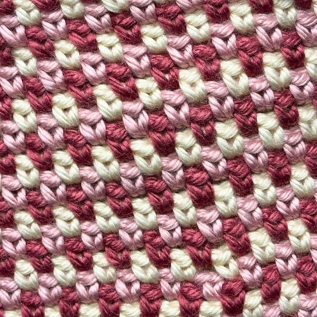 No-Sew Zipper Pouch Crochet Pattern PDF - Moss Stitch - Notions Bag