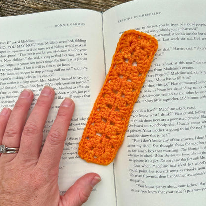 Granny Rectangle Bookmark | Scrap-Busting Crochet Bookmark Pattern