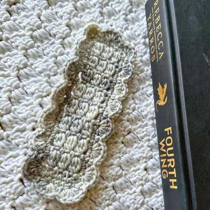 JJ's Bookmark | Easy Cluster Stitch Crochet Bookmark Pattern