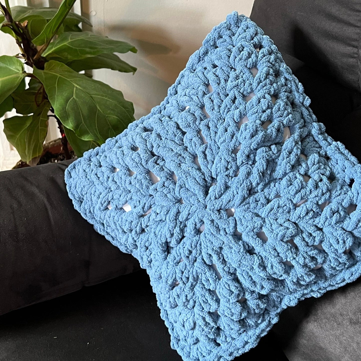 PDF Cabled Granny Crochet Pillow Pattern. Throw Pillow made with Velvet Blanket Yarn. Beginner Crochet Pattern for Cable Cushion Cover.