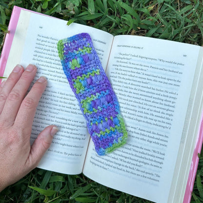 Spumoni Bookmark | Crochet Bookmark Pattern