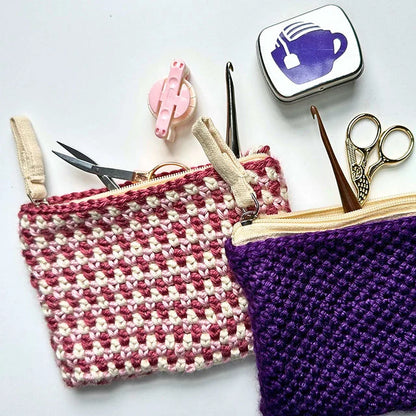 Simple Moss No-Sew Zipper Pouch | Moss Stitch Crochet Pattern