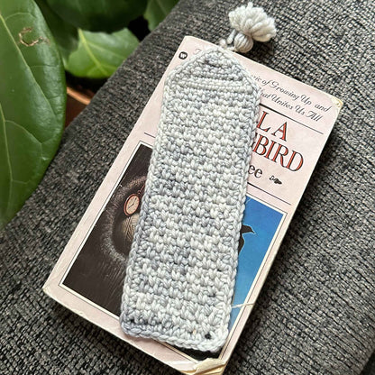 Simple Moss Stitch Bookmark | Easy Crochet Bookmark Pattern