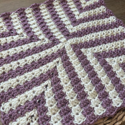 Mosaic Granny Square | Vintage Style Crochet Pattern