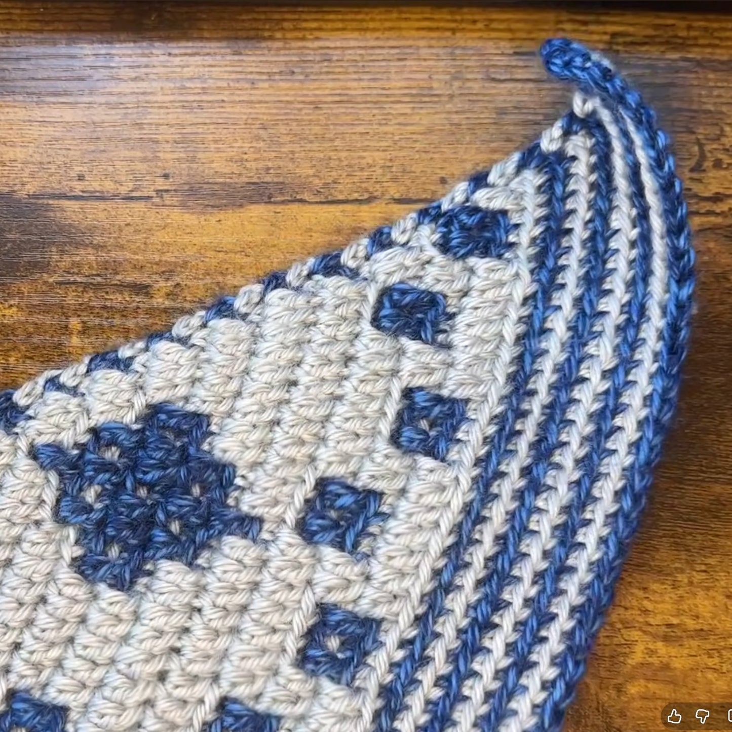 Nordic Star Christmas Tree Skirt - Mosaic Crochet Pattern | PDF