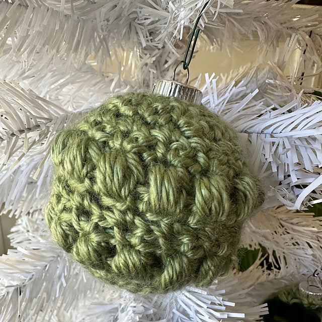 Spumoni Bauble | Easy Textured Crochet Christmas Ornament Pattern