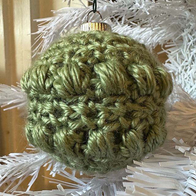 Spumoni Bauble | Easy Textured Crochet Christmas Ornament Pattern