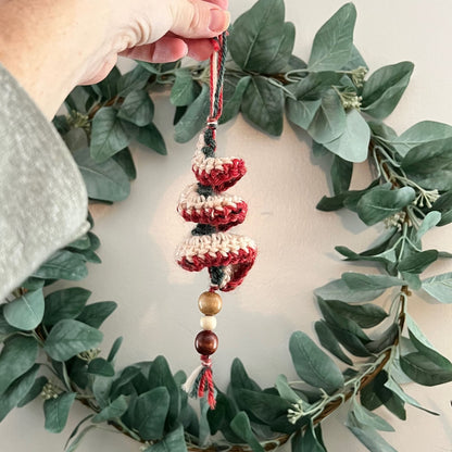 Twisty Tree Ornament | Crochet Christmas Tree Decoration Pattern