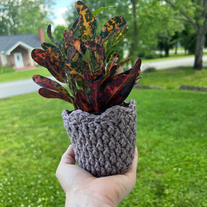 Cozy Alpine Plant Pot Cover | Quick Crochet Pattern