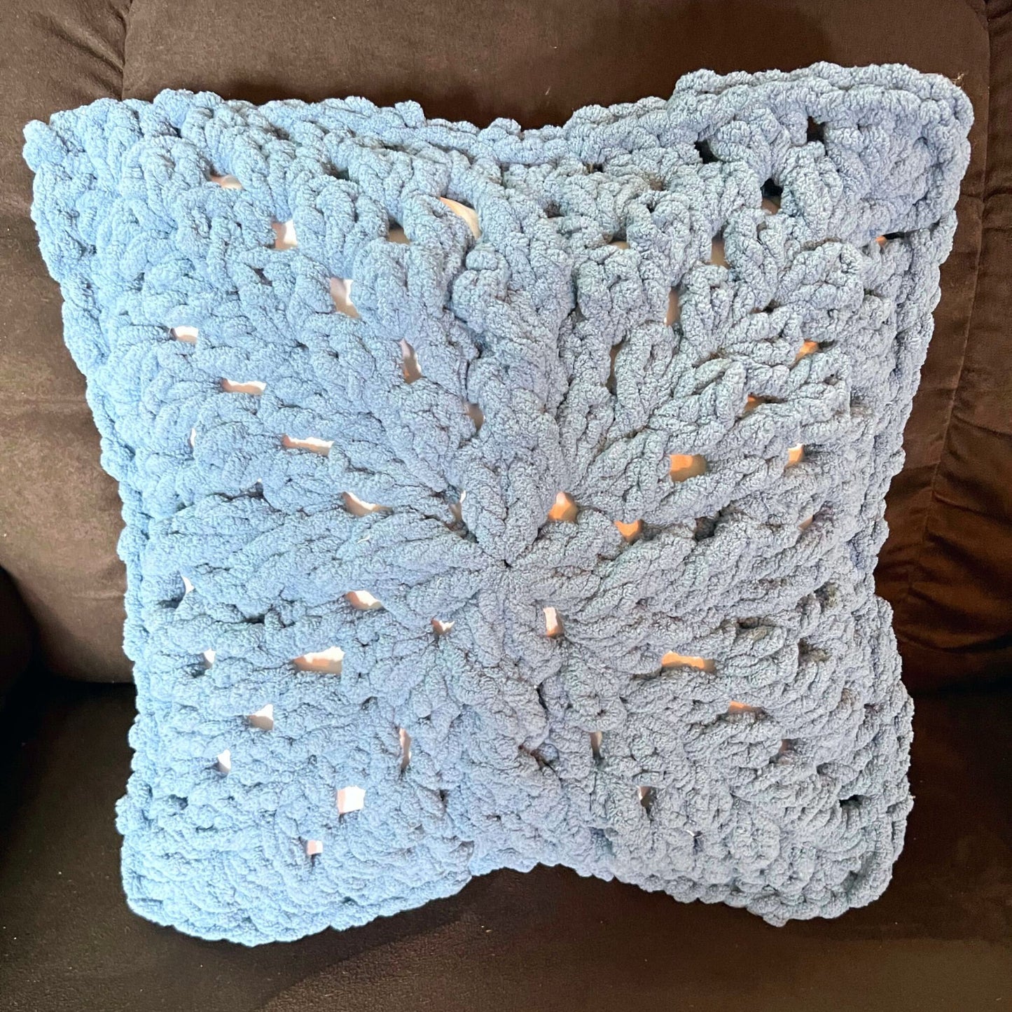 PDF Cabled Granny Crochet Pillow Pattern. Throw Pillow made with Velvet Blanket Yarn. Beginner Crochet Pattern for Cable Cushion Cover.