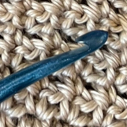 Simple Mesh Mug Rug | Coffee Coasters Crochet Pattern