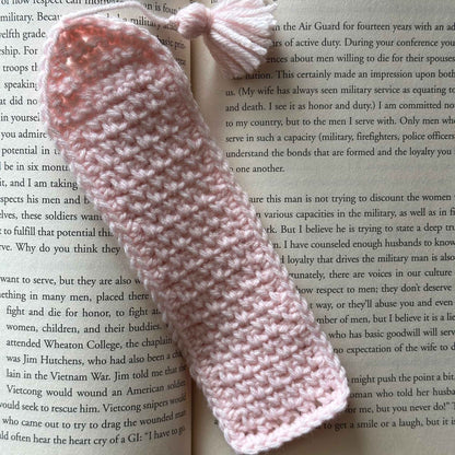 Simple Moss Stitch Bookmark | Easy Crochet Bookmark Pattern