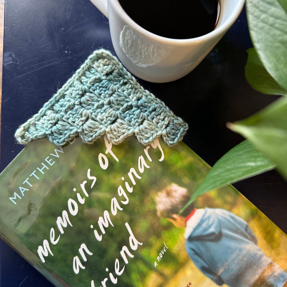 PDF c2c Corner Bookmark Crochet Pattern, Easy Project for Book Lovers and Crocheters. Beginner Scrap Busting pattern