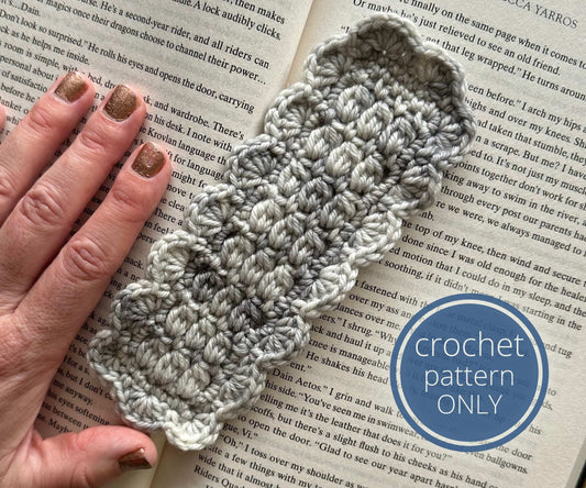 Bookmark Crochet Pattern - Easy Project for Book Lovers and Crocheters - Cluster Stitch