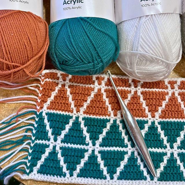 Mosaic Triangles Baby Blanket | Overlay Mosaic Crochet Pattern