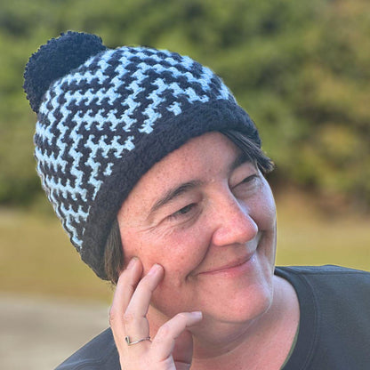 Mosaic ZigZag Hat | Mosaic Crochet Beanie Pattern